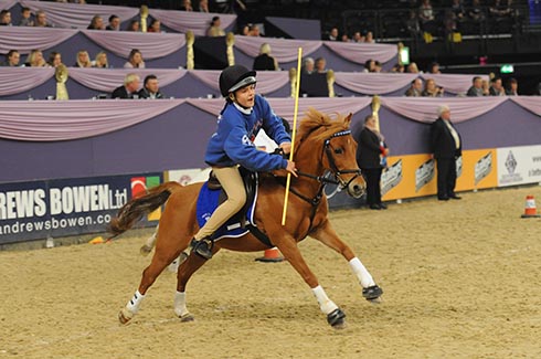 Sammi Garret riding Lucy Lockett