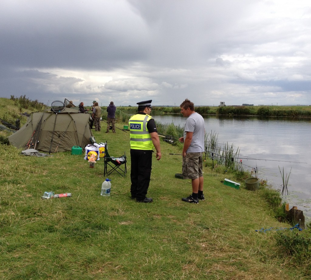 POLICE CHECK ONTEN MILE BANK