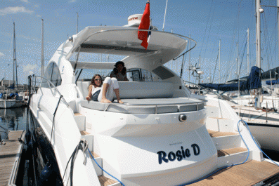 Girls-on-board-Rosie-D.gif