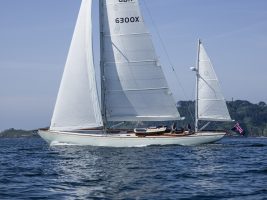 Spirit 63DH on water
