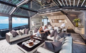The deckhouse has been made almost entirely out of double layered reflecting glass, giving the interior a bright and airy feel