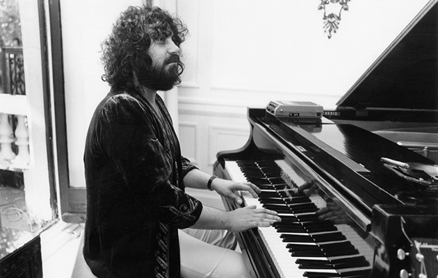 1974-Vangelis-76-press-1.jpg