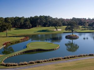 The 6 Best Island Greens In Golf