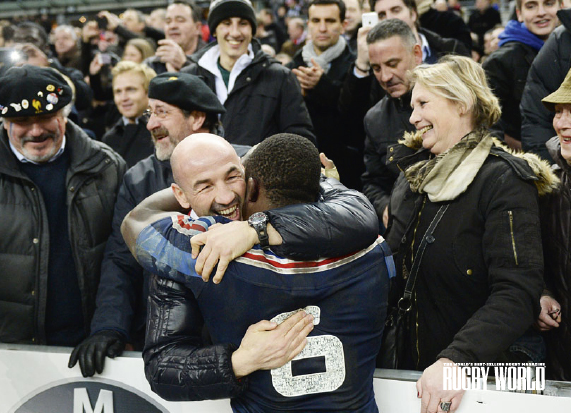 PHOTO: GETTY IMAGES/AFP/Martin Bureau from France 26-24 England