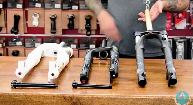 Mountain bike suspension forks