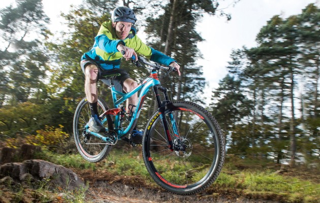 Trek Remedy 9 29 longterm Jamie riding