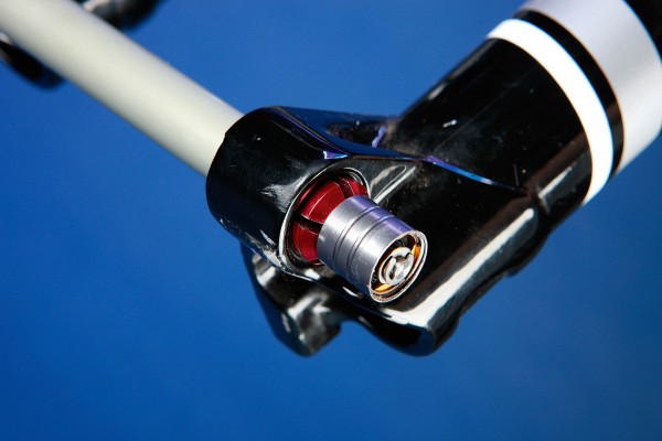 Suntour Auron review Q-Loc 2 thru axle