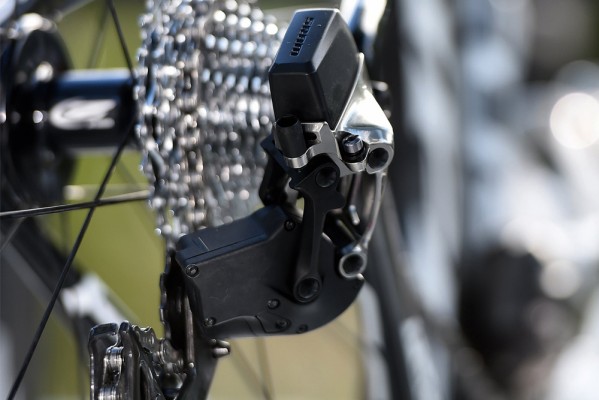 wireless shifting road bike