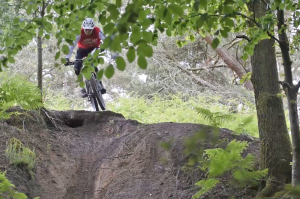 How to jump on a mountain bike