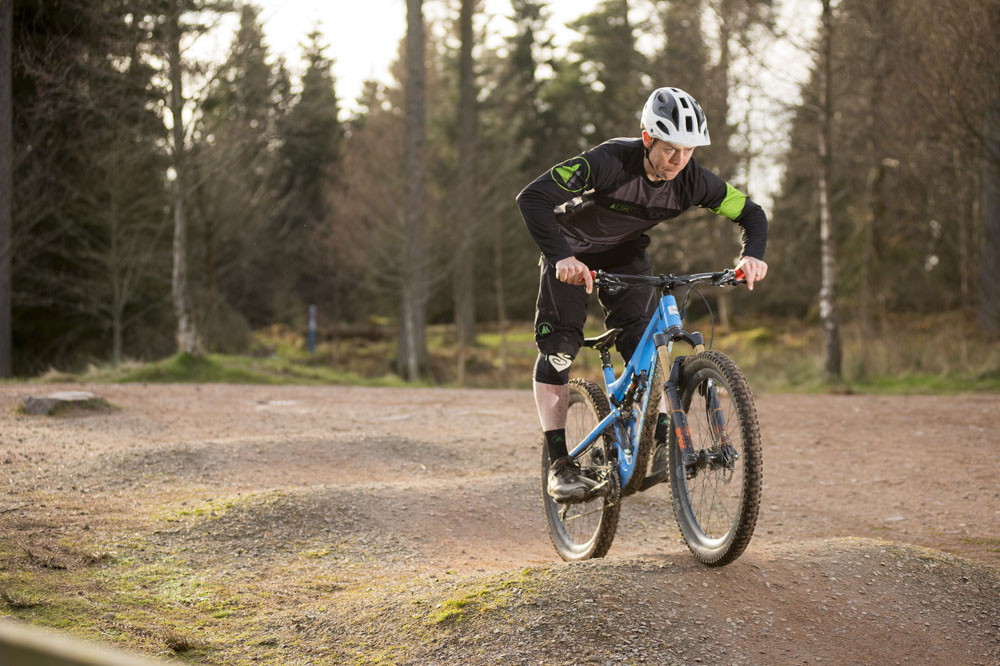 how to jump on a mountain bike