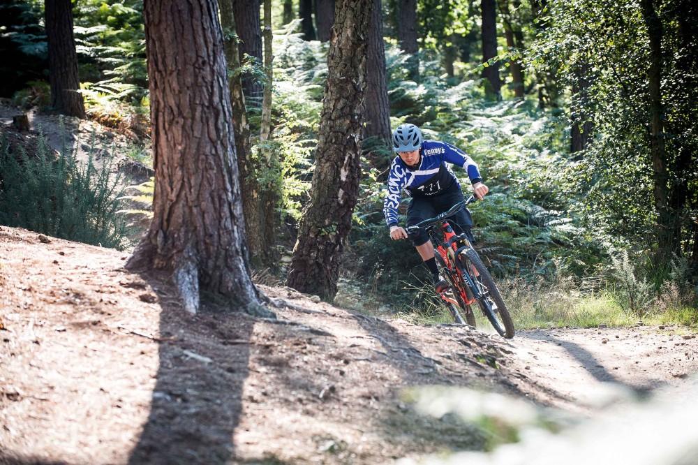 how to ride fast descents