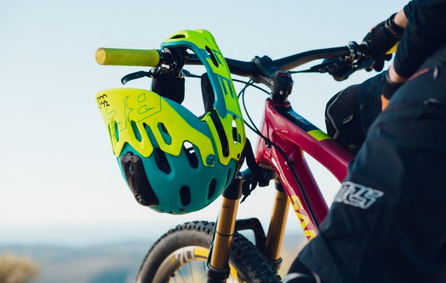 Bell super 2r with 360 fly featured in the wild