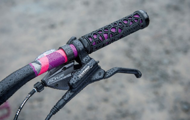Voodoo Maji 2016 grips