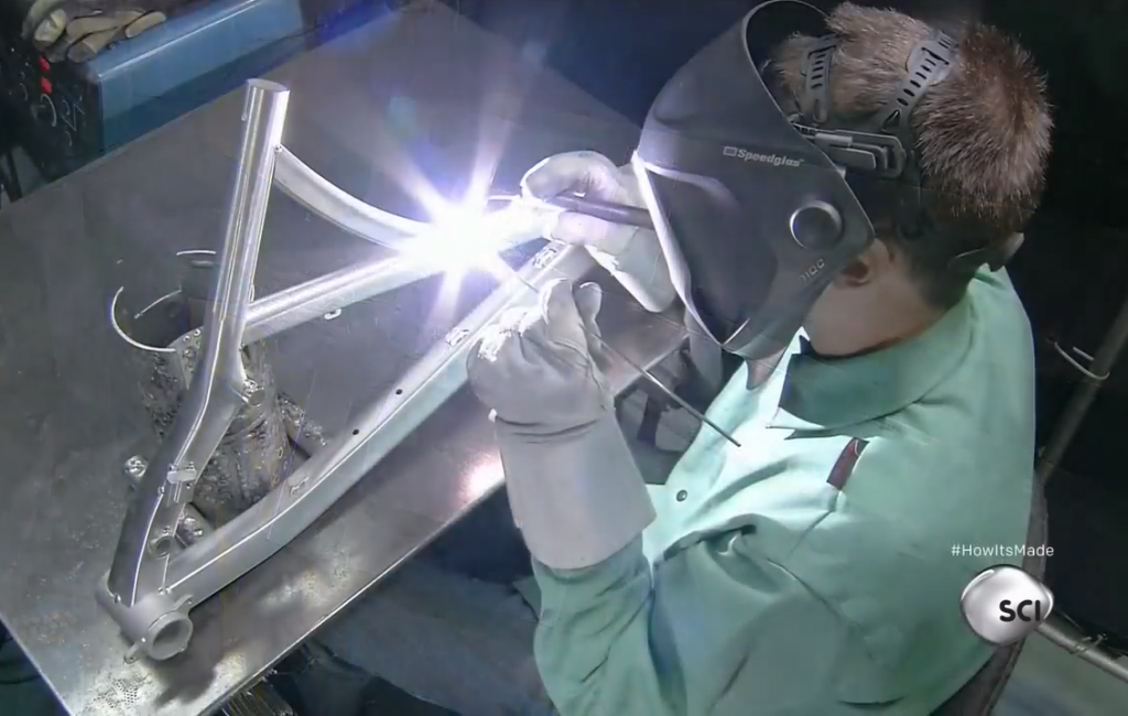 make mountain bike stationary