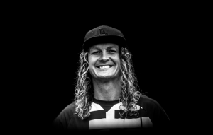 Kelly McGarry YT Industries