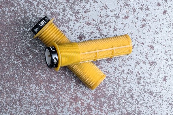 best mountain bike grips 2018