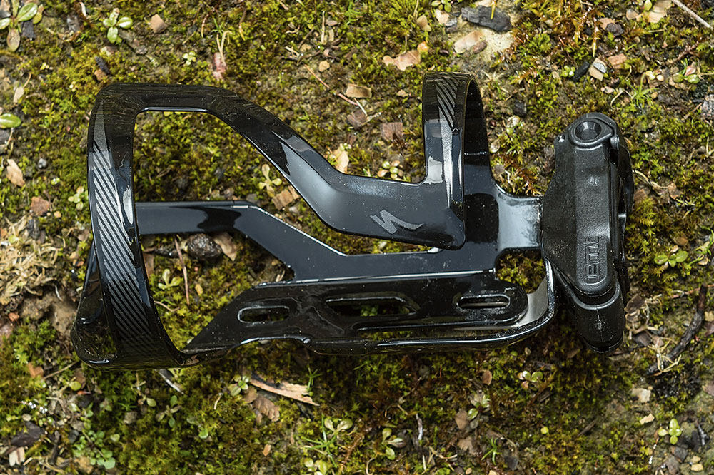 specialized bottle cage with tool