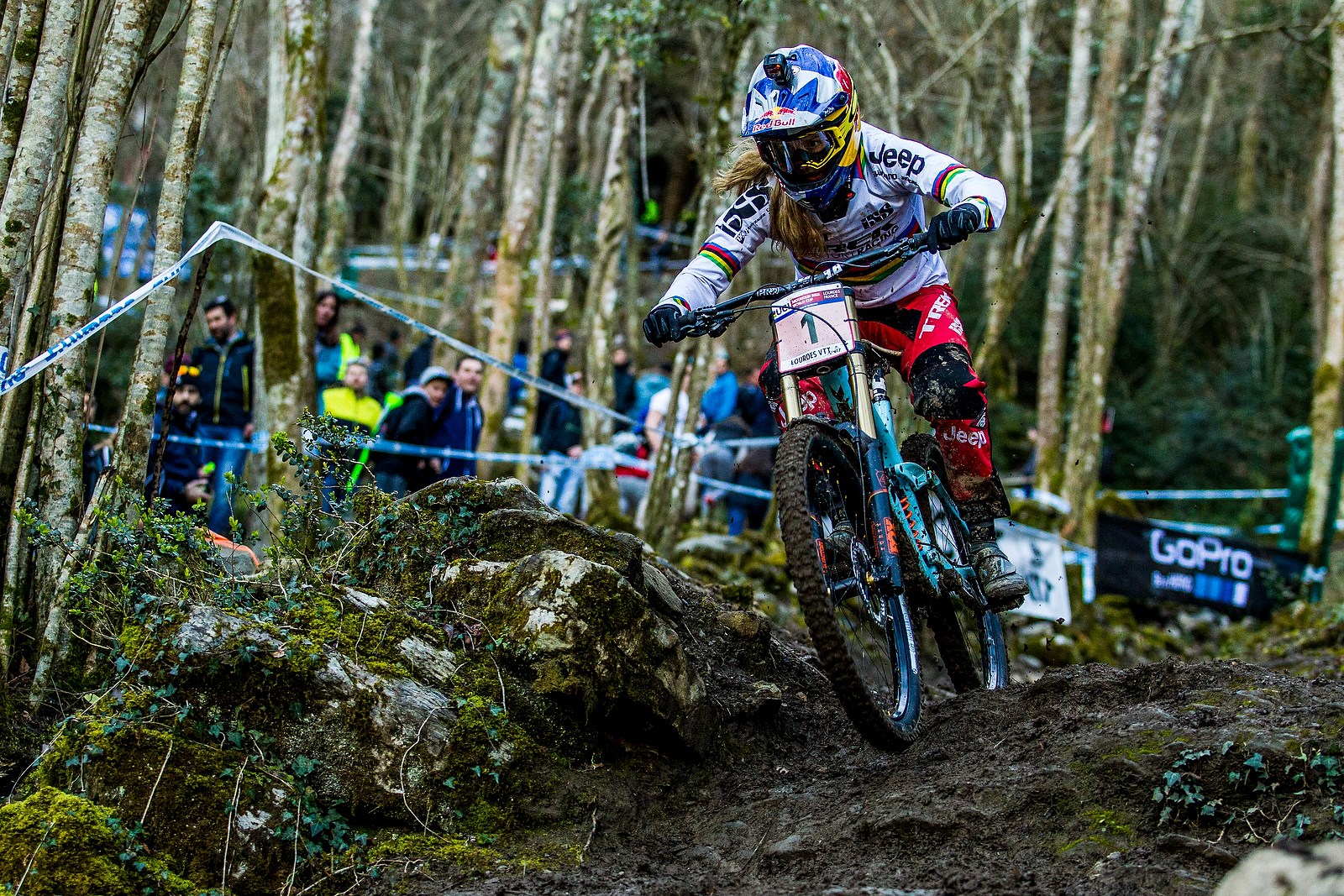 lourdes16_52g4879-003