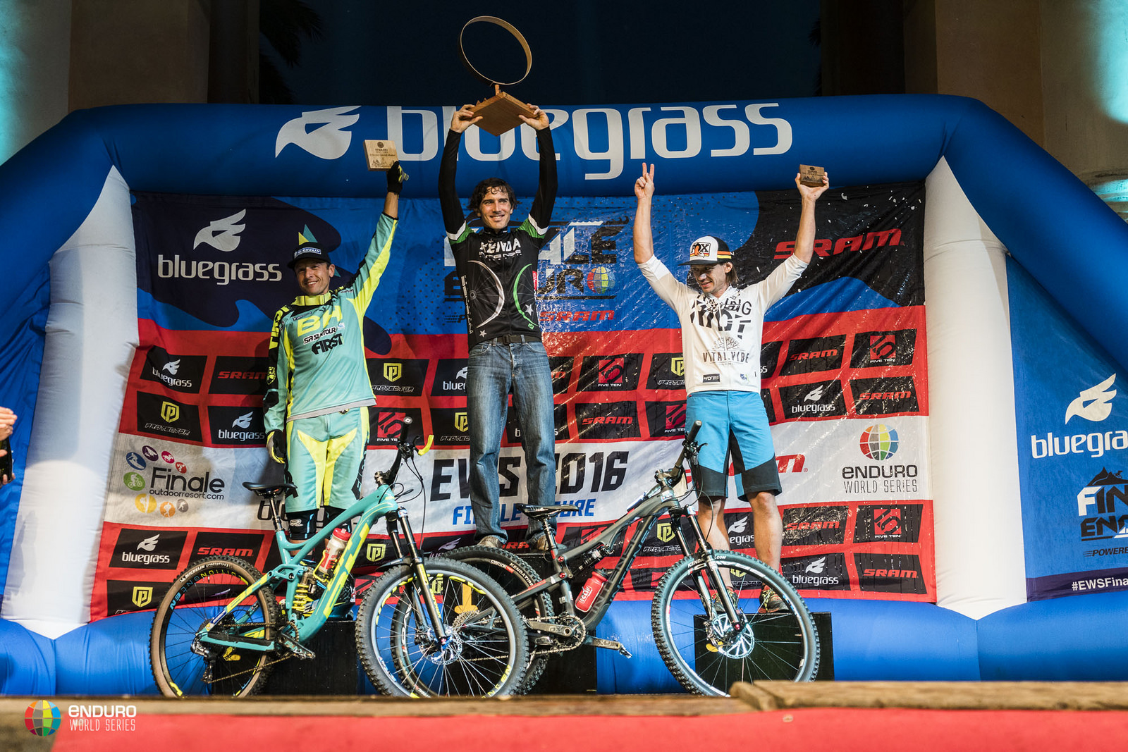 29778092840_c3e2024b4f_h