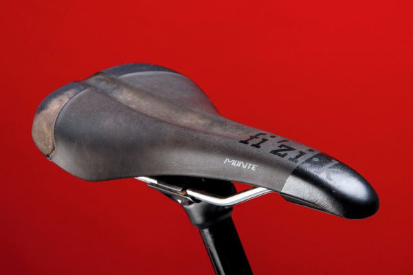 fizik road bike saddle