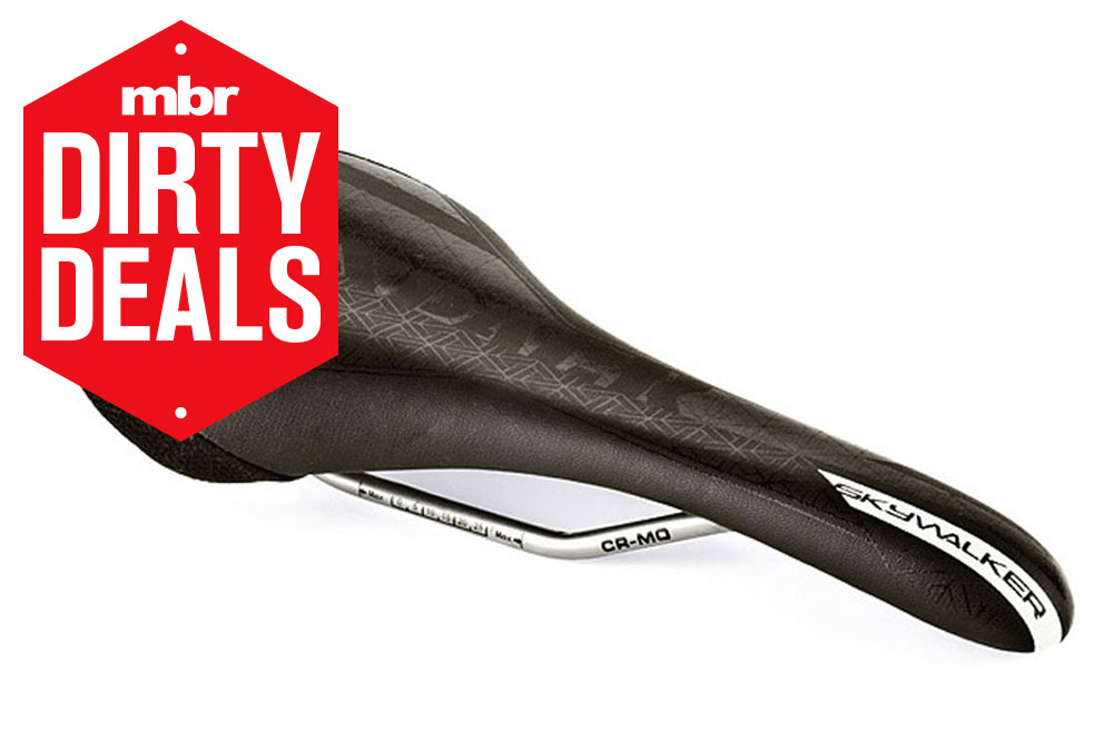 xsix_saddle-skywalker-blk-871200-main