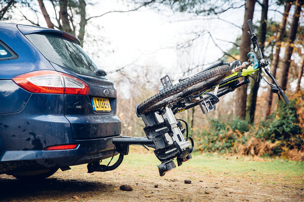 thule tow bar rack