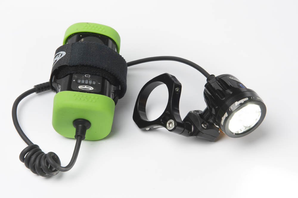 Hope R4 Battery Hope R4+ light review - MBR