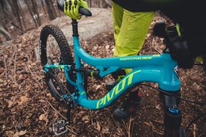 pivot switchblade
