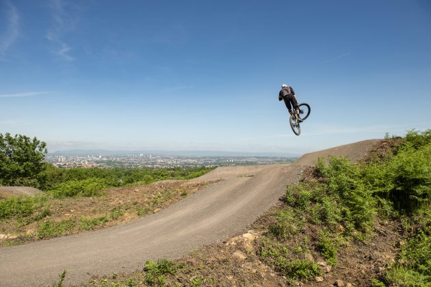 framed forge bmx bike