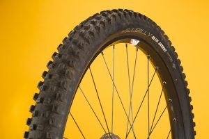Specialized Hillbilly BLCK DMND