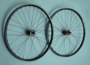 Halo Vapour 35 wheels