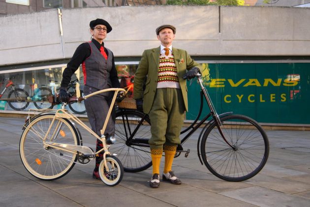 evans cycles mortimer street