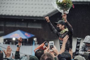 Thibaut Dapr�la celebrates at UCI DH World Cup in Les Gets
