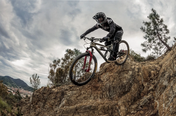 Tredz Alpinestars giveaway