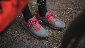 Photo of person wearing Ride Concepts Tallac men's mountain bike shoe