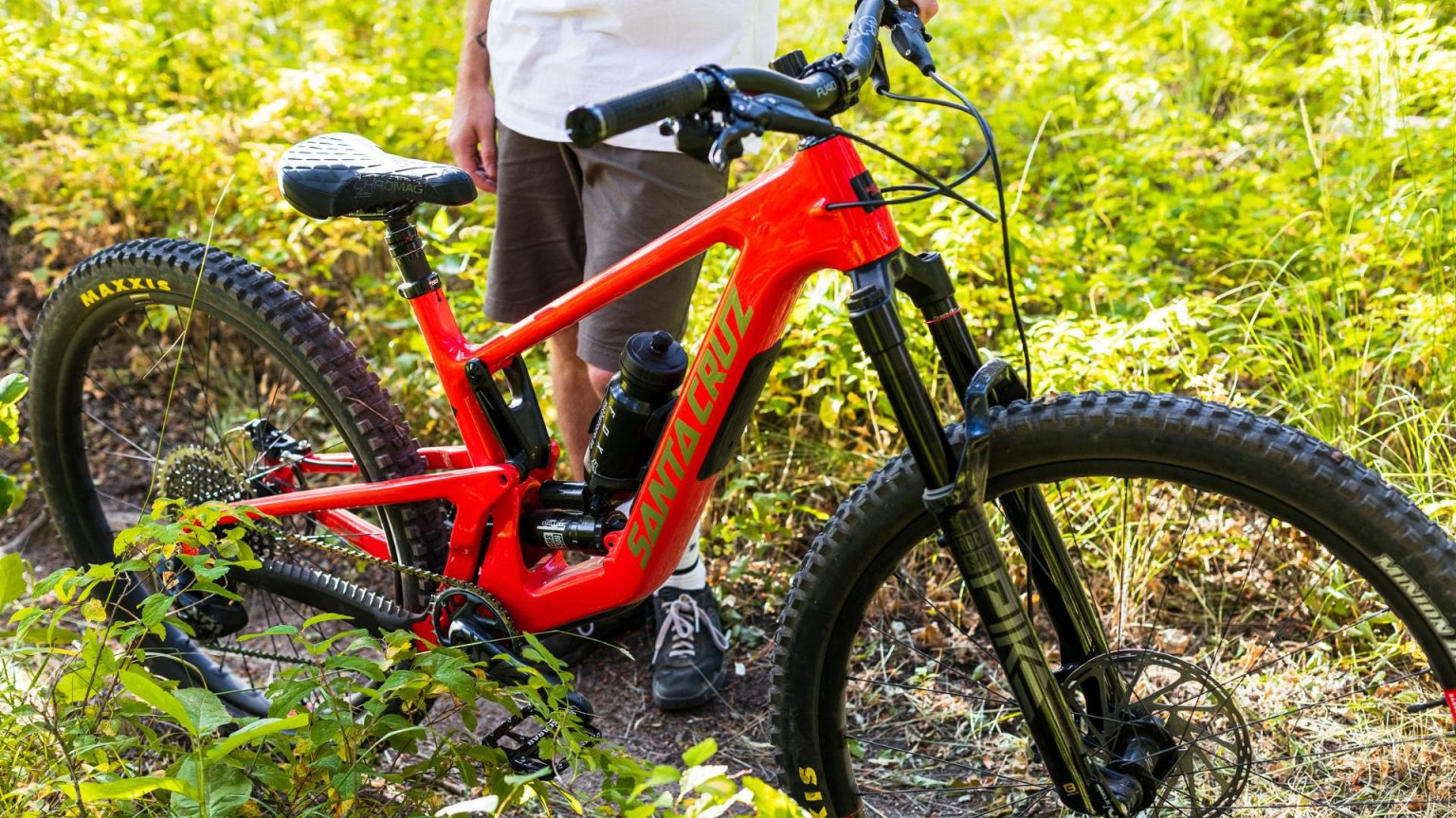 The new MX Santa Cruz 5010 is designed to be more playful than ever