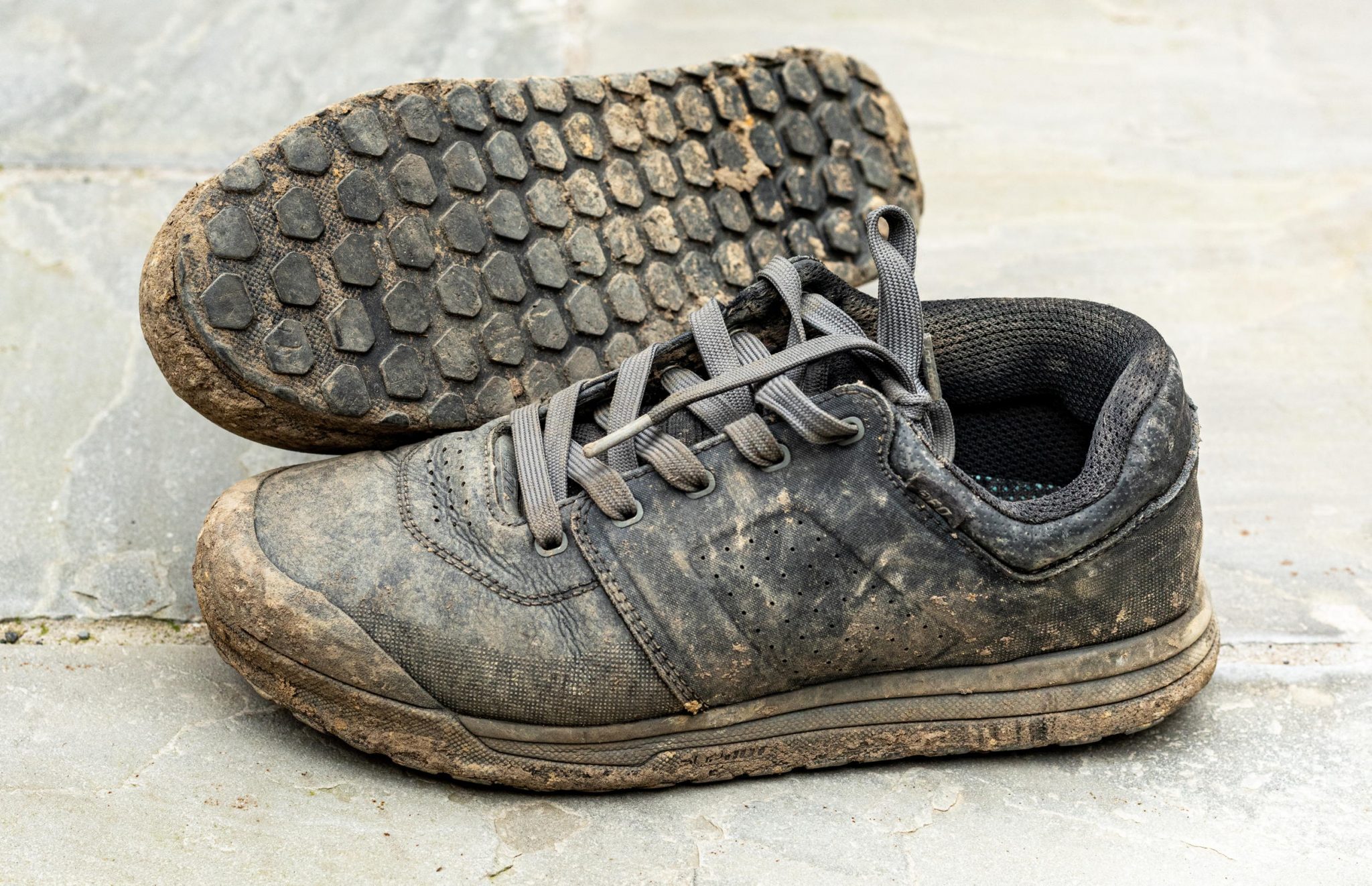 Specialized 2FO DH Flat shoes review - MBR