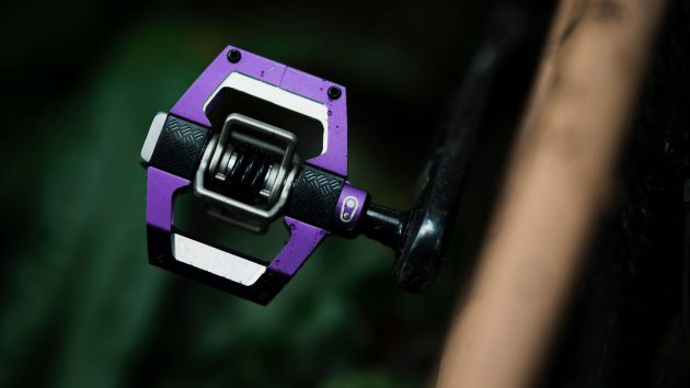 Crankbrothers Crank Brother Mallet Trail pedals purple