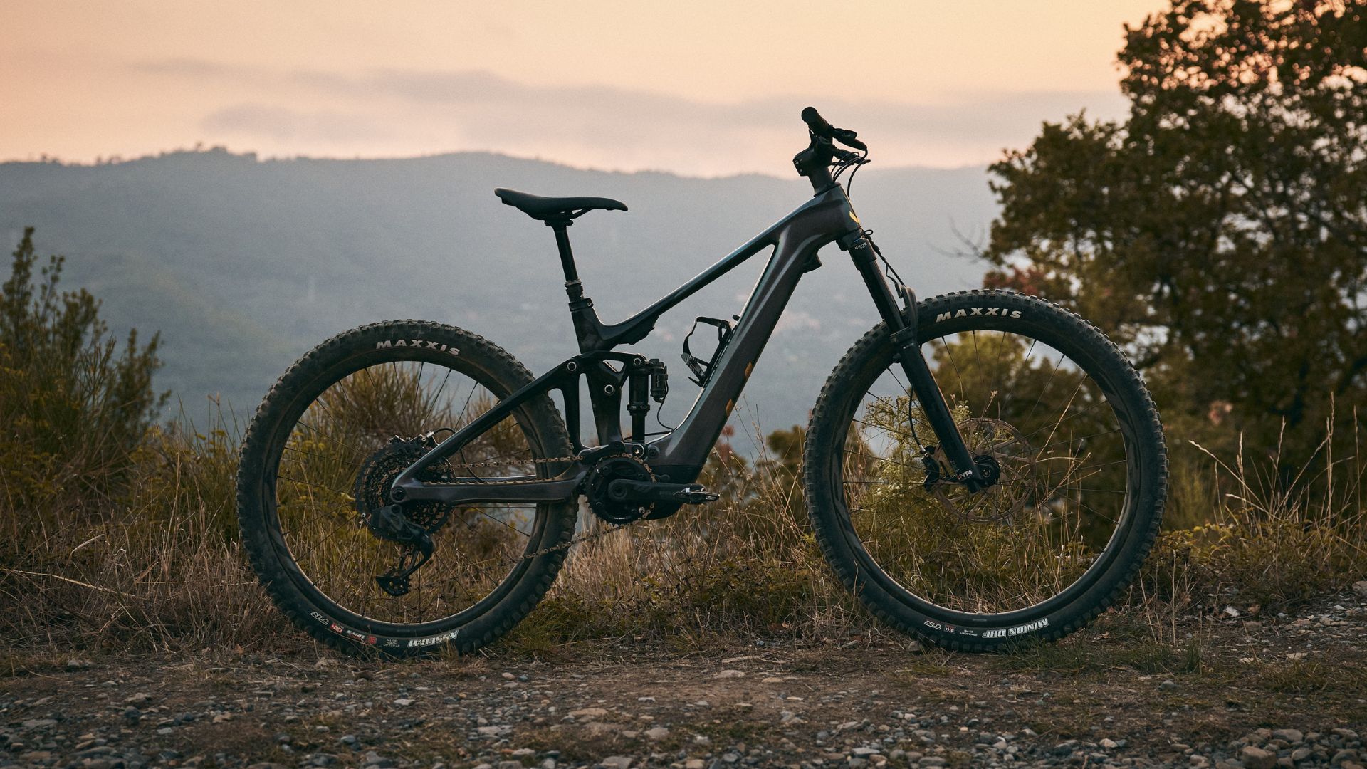 Liv Intrigue X Advanced E+ Elite electric mountain bike