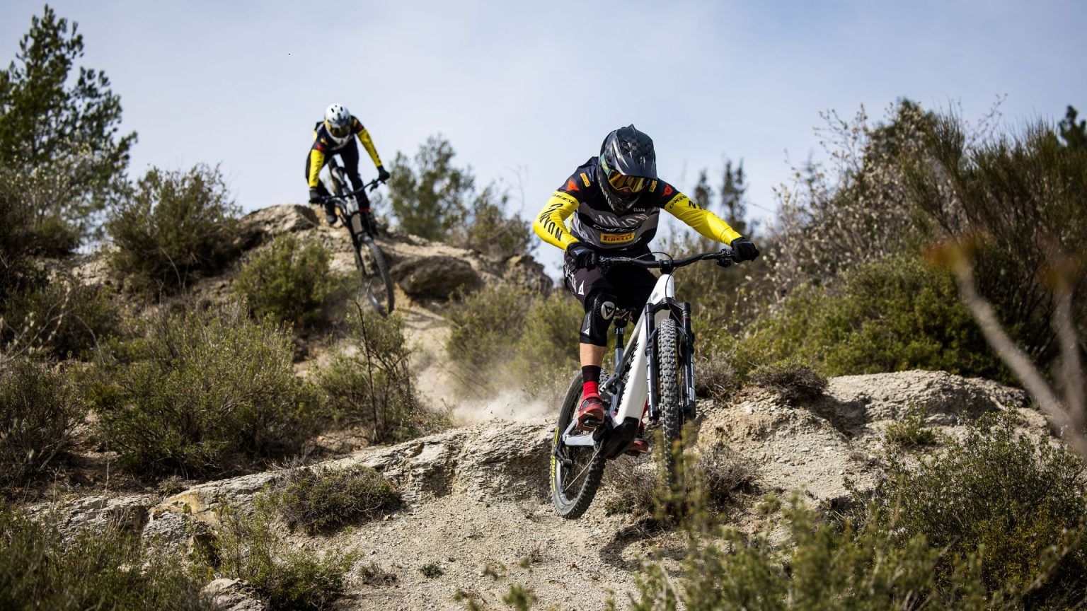 Hey E-Enduro racers! The Canyon Strive has just gone electric with the ...