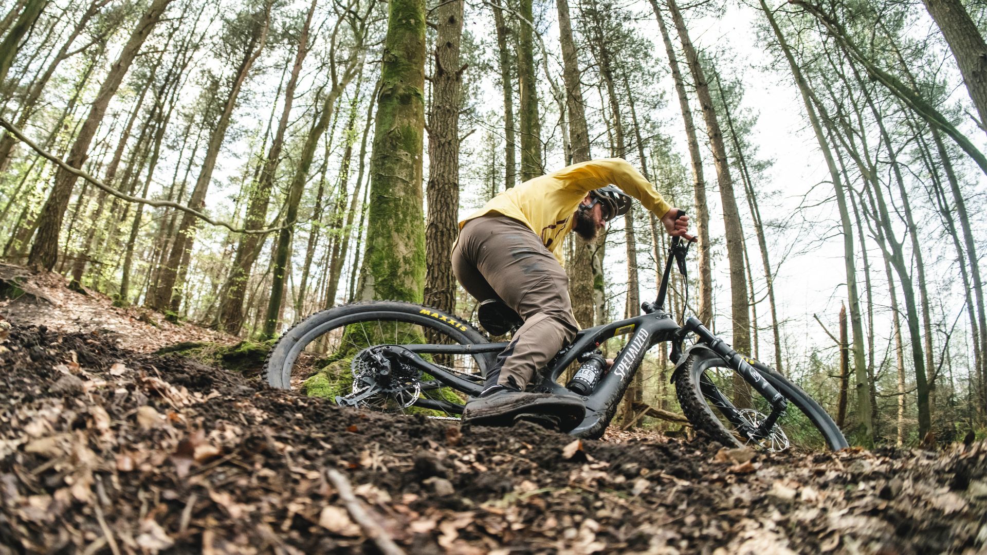 Alan Muldoon riding the Specialized Turbo Levo Comp 2023 electric mountain bike