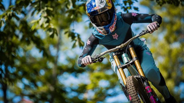 Fox Racing Launches Tahnée Seagrave Kit With 'Eye-Catching Color