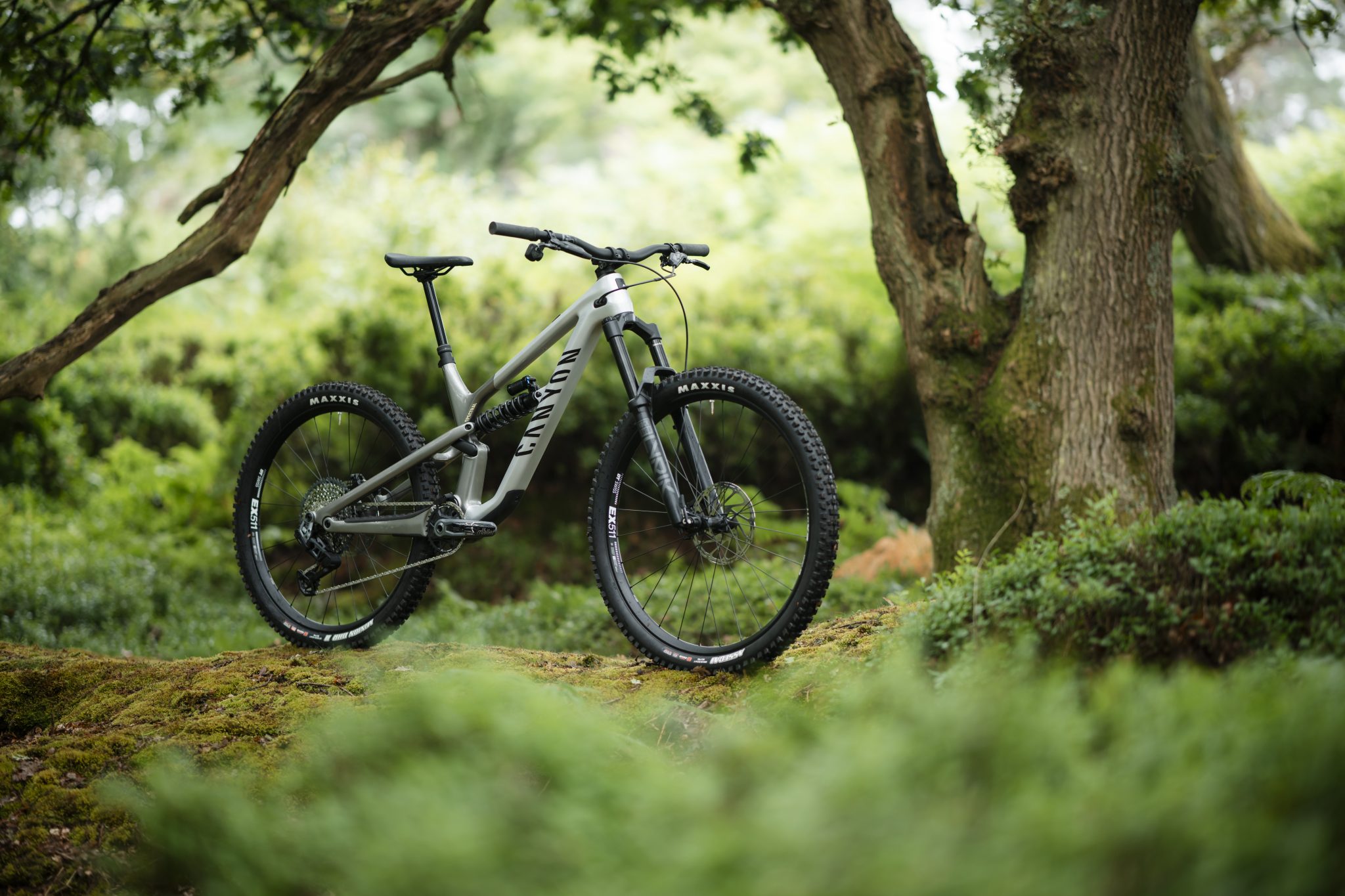 Canyon launches Spectral CF8 CLLCTV with mullet wheels and K.I.S