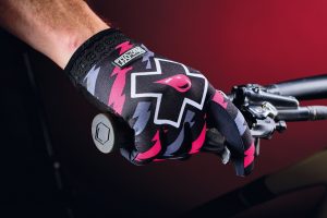 Muc-Off Rider glove