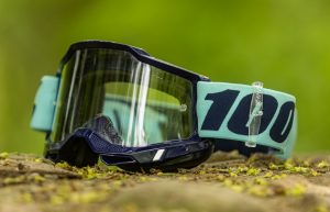 100% Accuri 2 goggle with clear lens