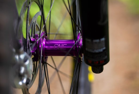 OneUp Components Hubs