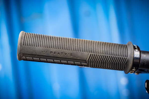 Peaty's Monarch Grips in Mushroom shape