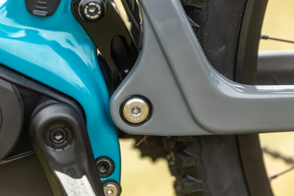 Deviate Kurgan e-bike