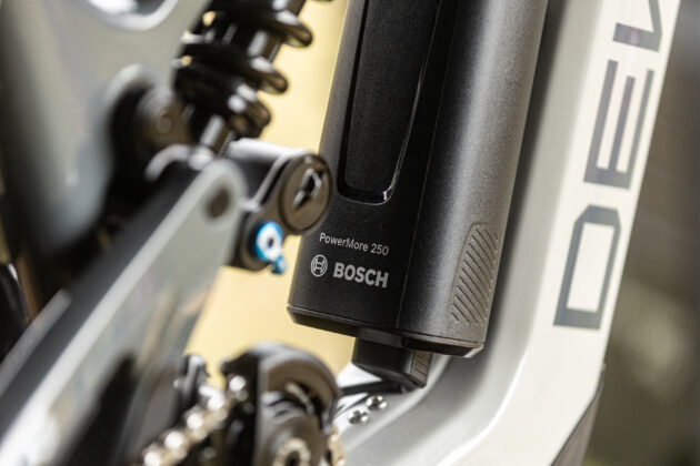 Deviate Kurgan e-bike