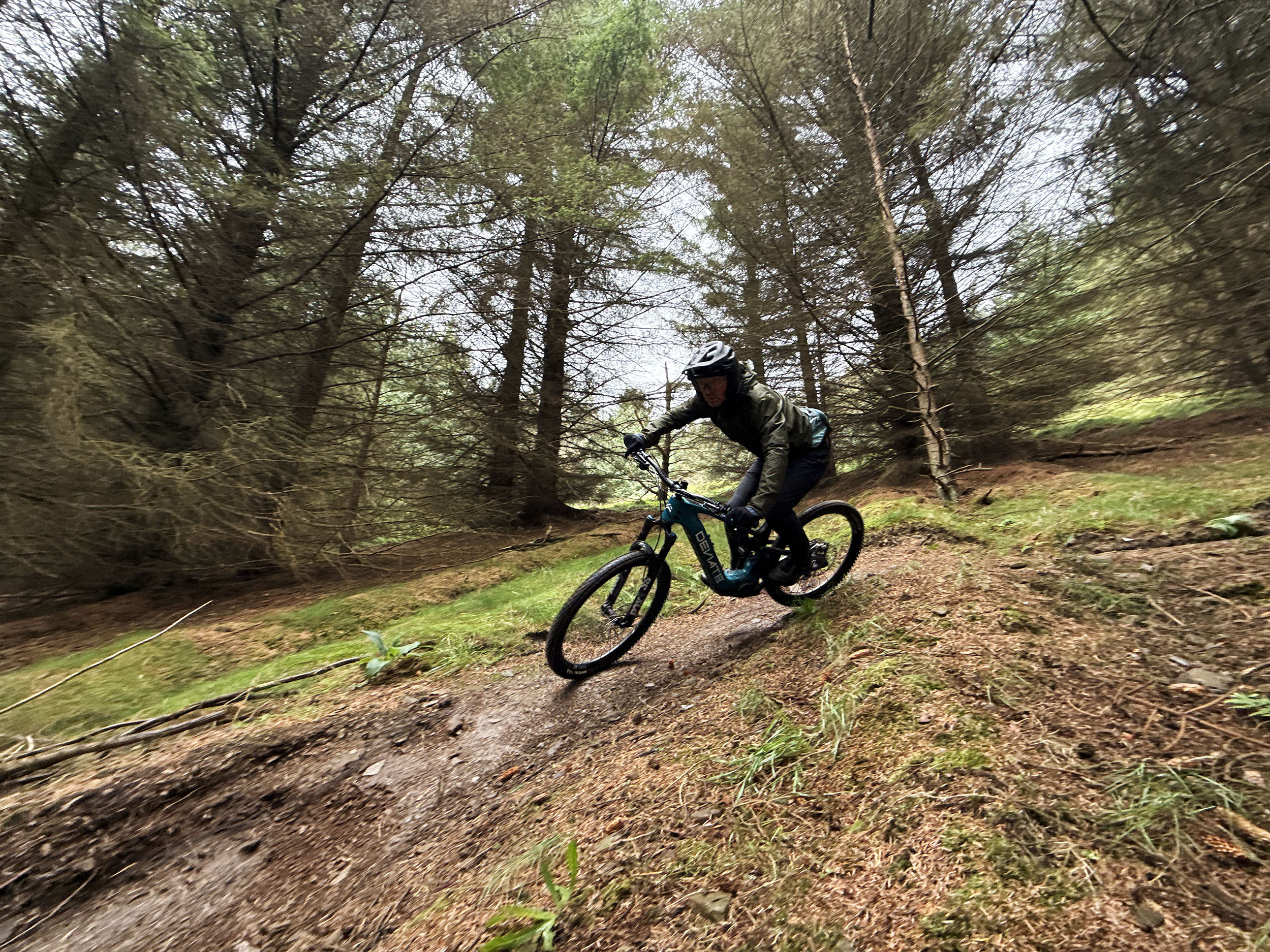 Deviate Kurgan e-bike